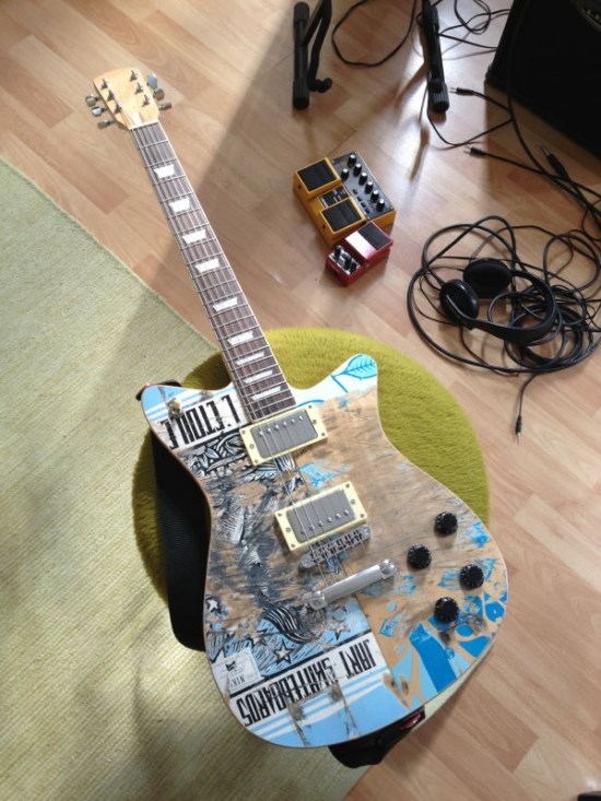 35_finished_guitar